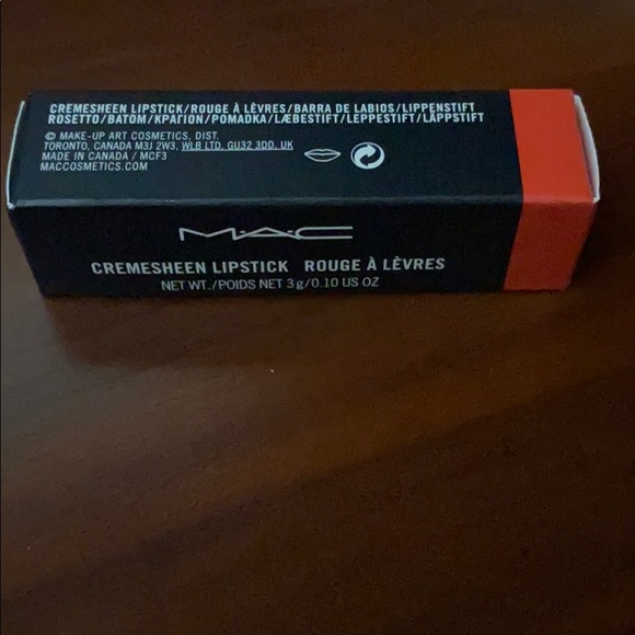 Brand new MAC cremesheen lipstick in pretty boy - Picture 2 of 4